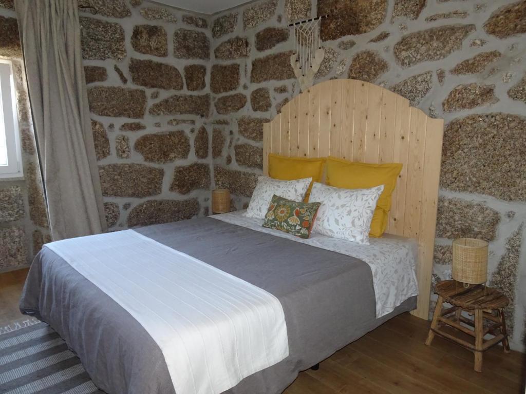 A Casa Com 2 Pereiras Bed & Breakfast Terras de Bouro Eksteriør bilde